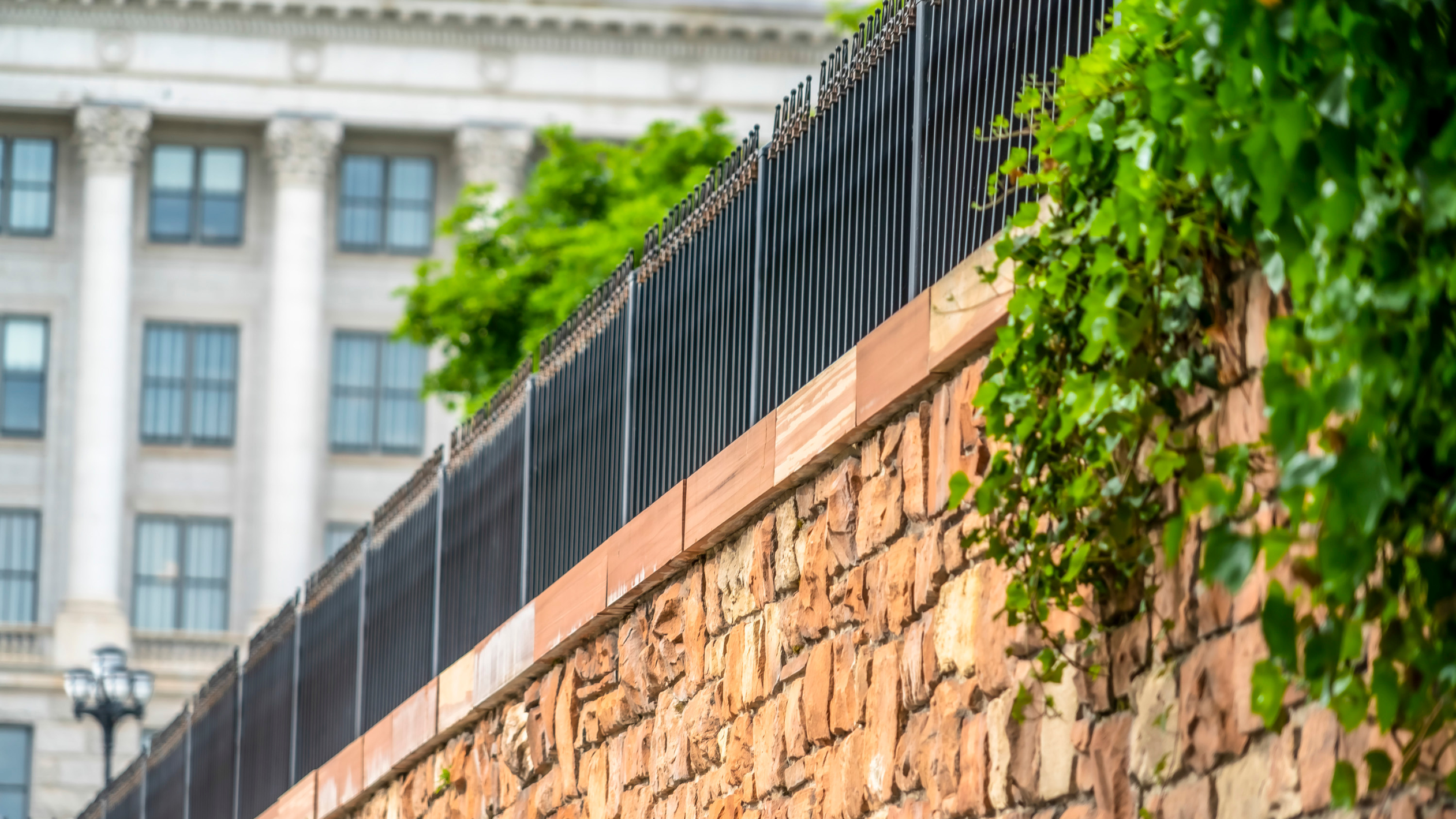 Duvar Üstü Korkuluk Modelleri